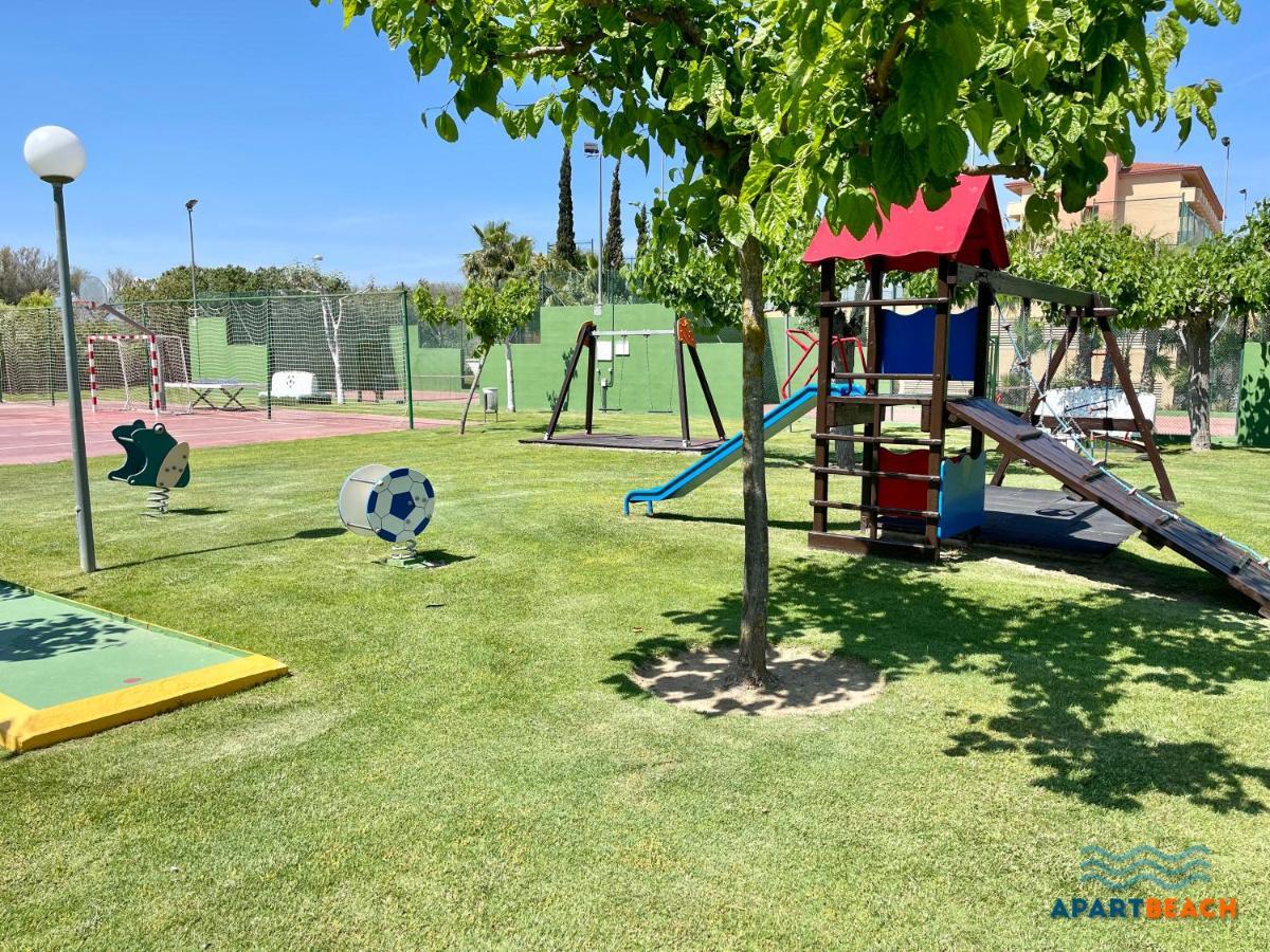 Apartbeach Los Juncos Residencial Piscinas Y Petanca La Pineda Exteriér fotografie