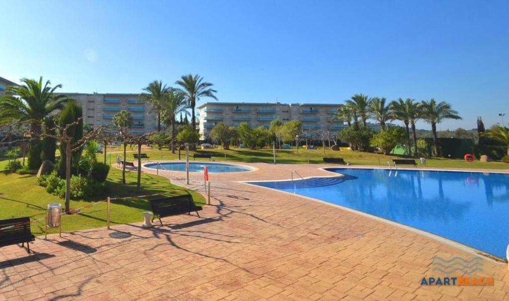 Apartbeach Los Juncos Residencial Piscinas Y Petanca La Pineda Exteriér fotografie